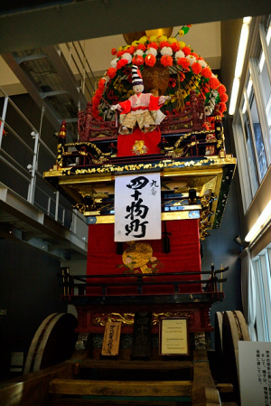 新湊の曳山